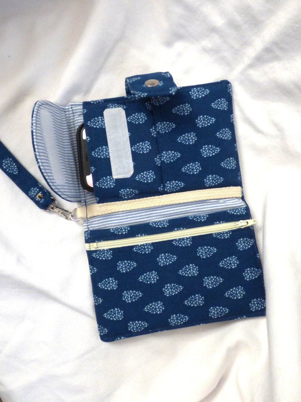 Handmade Cotton Wristlet Phone case